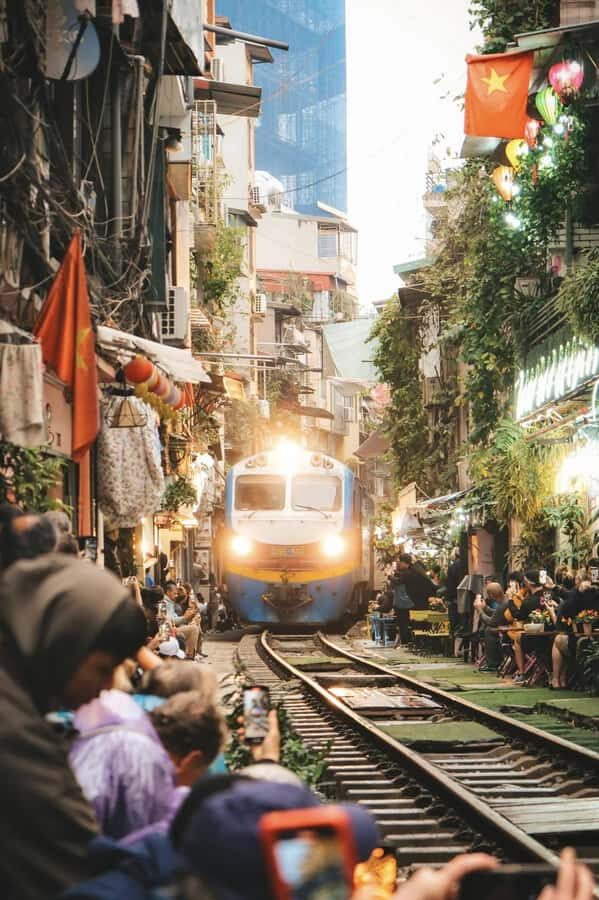 Hanoi: Guided Food Tour with Train Street Visit - Who is This Tour Best For?