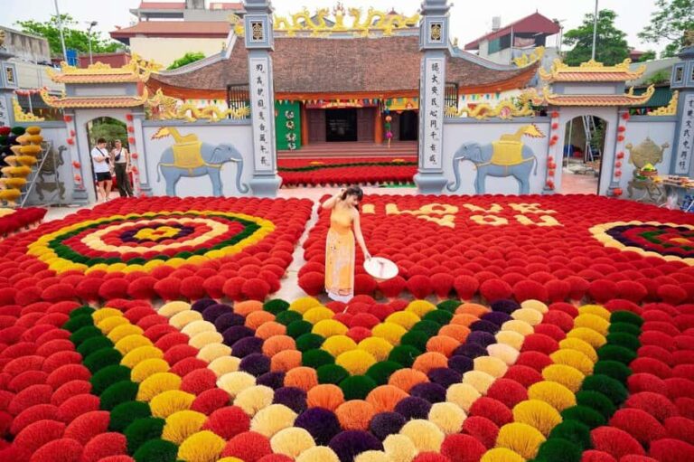 Hanoi: Huu Bang Village Carpentry or Hat & Incense Village - The Charm of Conical Hat Village – Chuong Village