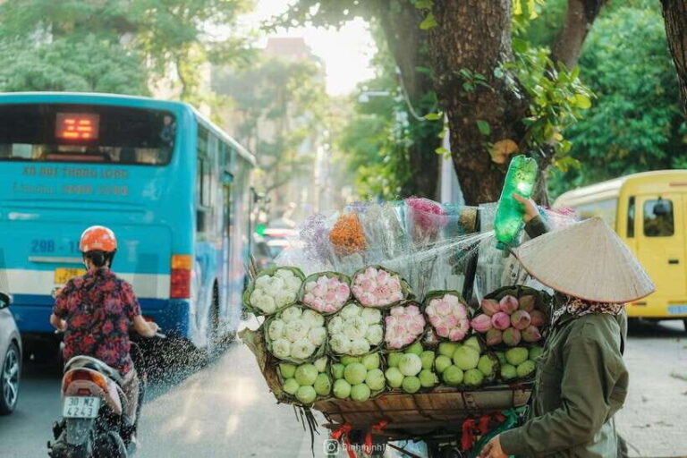 Hanoi Old Quarter Sightseeing Cycling Private Tour By Cyclo - How the Itinerary Unfolds