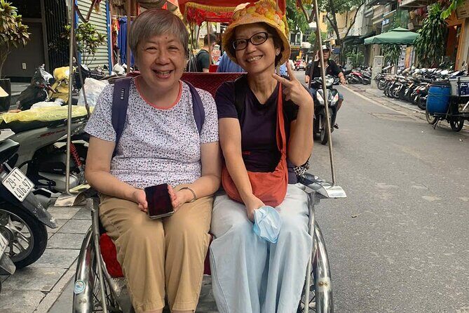 Hanoi Street Food Tour by Motorbike or Walking with Local Guide - The Group Size and Personal Touch
