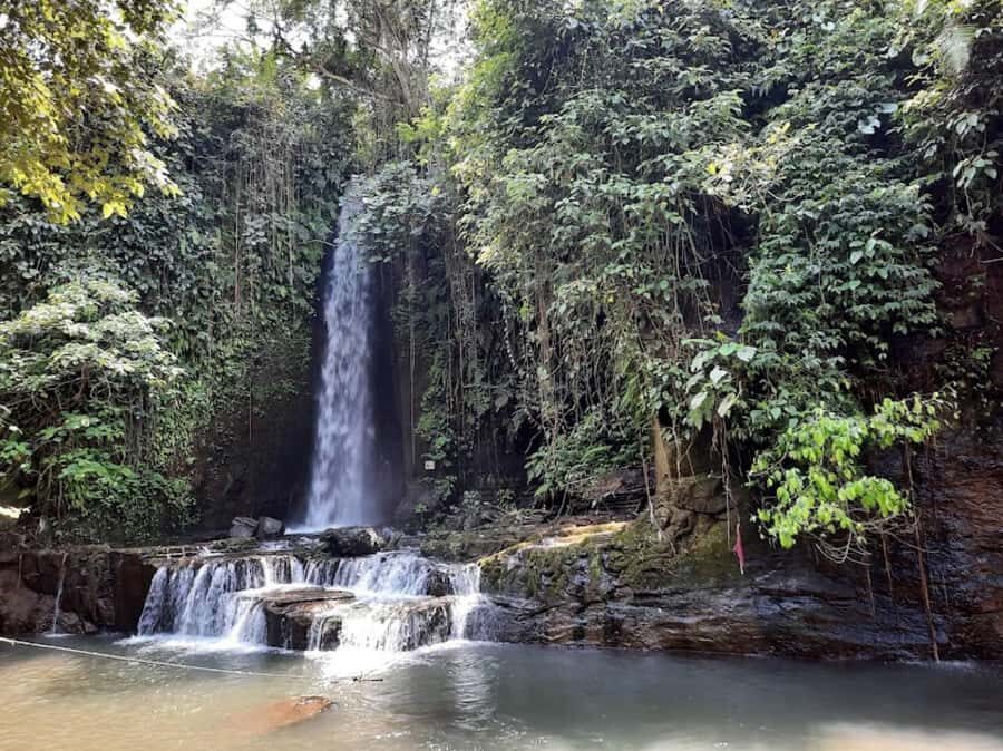 Hidden Waterfall and Sukawati Temple with a local Guide Tour - Cultural and Spiritual Stops: Sukawati Temple