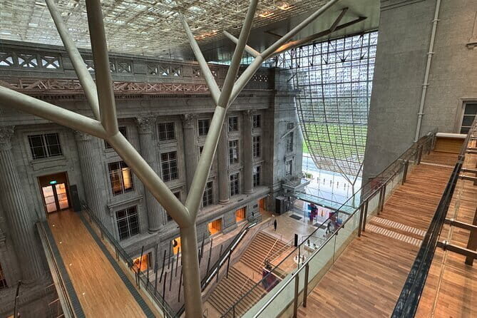 Historic Buildings Stroll - Who is This Tour Best For?