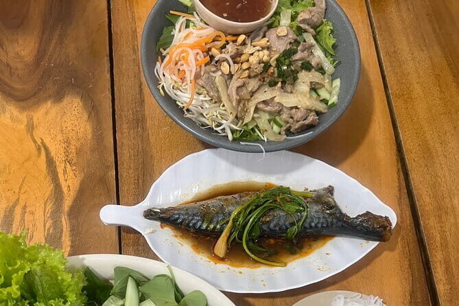 Ho Chi Minh Street Food & City Sights with Local Female Guide - What to Expect from the Tour