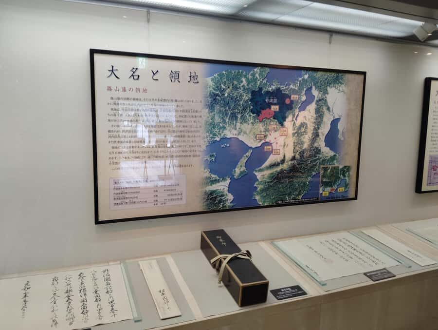 Hyogo: Sasayama Castle & Samurai Residence Guided Tour - A Detailed Look at the Sasayama Castle & Samurai Residence Tour