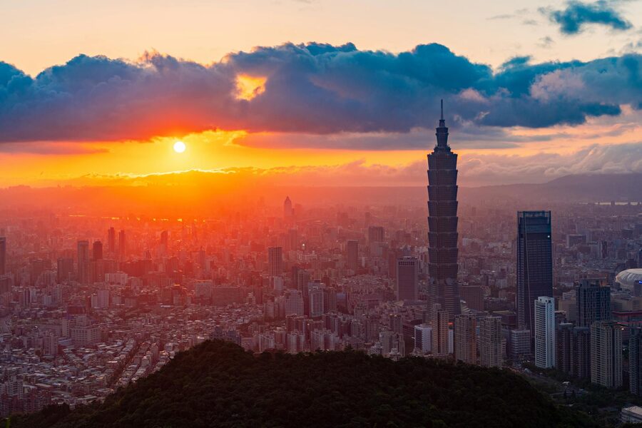 Taipei 101 sunrise view