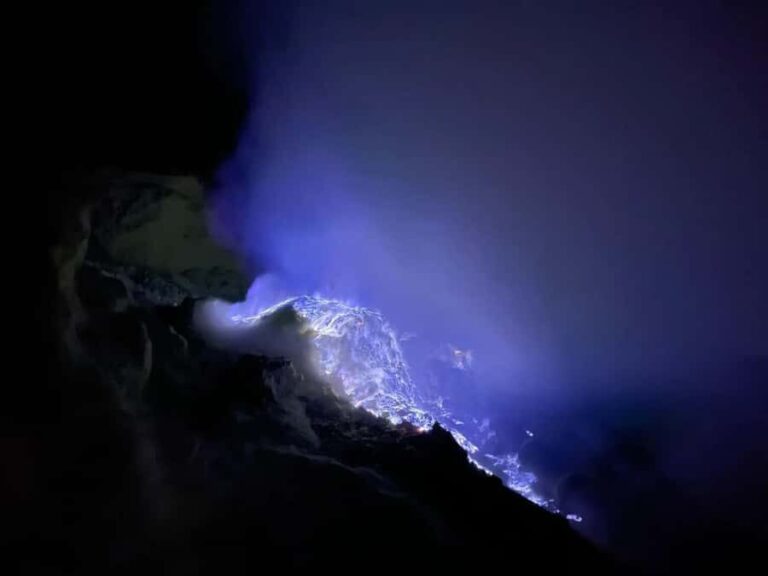 Ijen Crater Blue Fire Night Hike - The Real Value of This Tour