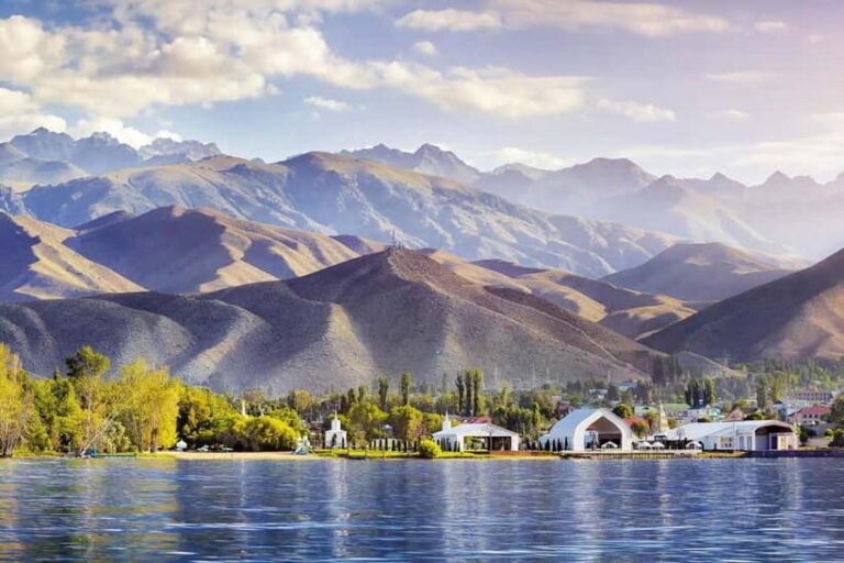 Immense and breathtaking Issyk Kul lake in 1 day - Good To Know