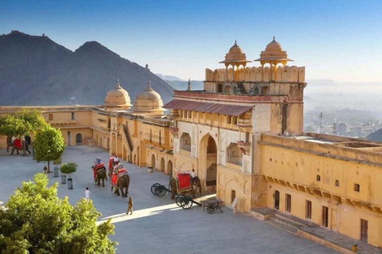 Jaipur: Private Full-Day City Tour with Car and Guide - What Makes This Tour Stand Out?