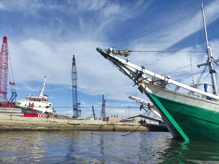 Jakarta: Highlights Capital City with Canal Boat Tour - The Practical Side: Logistics and Value