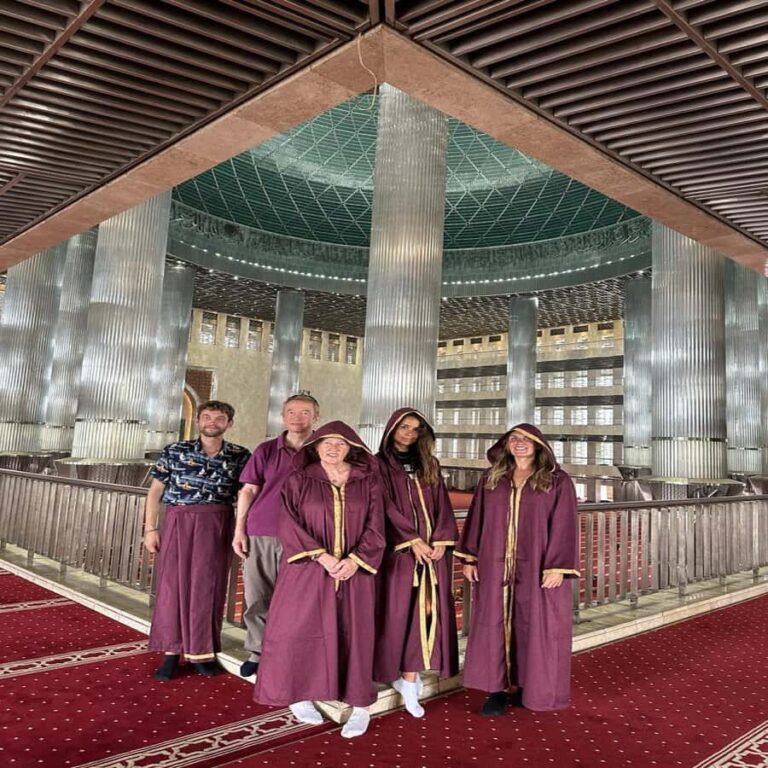Jakarta Walking Tour: Explore Jakarta as the Locals do - Deep Dive into the Itinerary