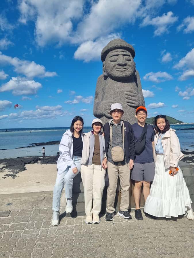Jeju: Private Van Sightseeing Tours with Licensed Tour Guide - What Makes the Experience Stand Out