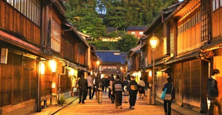 Kanazawa: Private Tour with Local Guide - Detailed Look at the Itinerary and Highlights