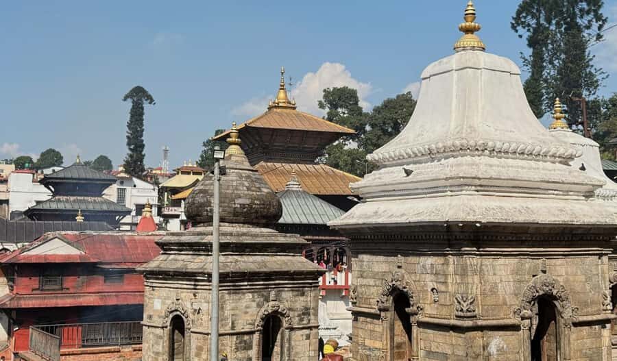 Kathmandu: Pashupatinath and Bouddhanath Evening Tour - Starting with Convenience: Hotel Pickup and Scenic Drive