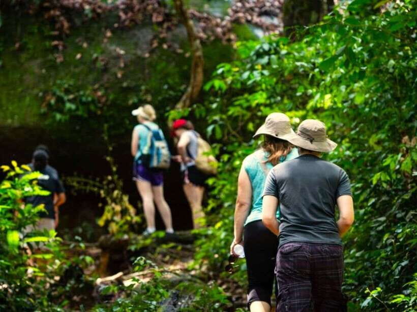 Kbal Spean Trekking Tour with Banteay Srei & Landmine Museum - Exploring the Itinerary: A Deep Dive