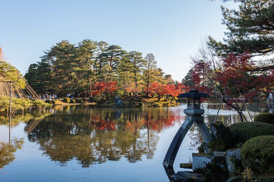 Kenrokuen Garden winter trees Kanazawa