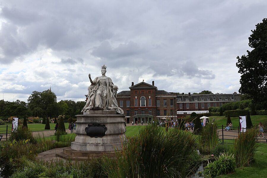 Kensington Palace front elevation August 2023