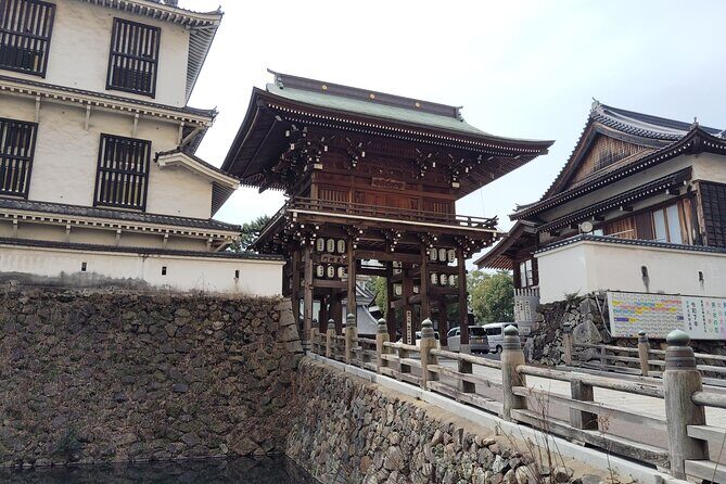 Kokura Castle and Garden Guided Tour in Kitakyushu - Who Will Love This Tour?