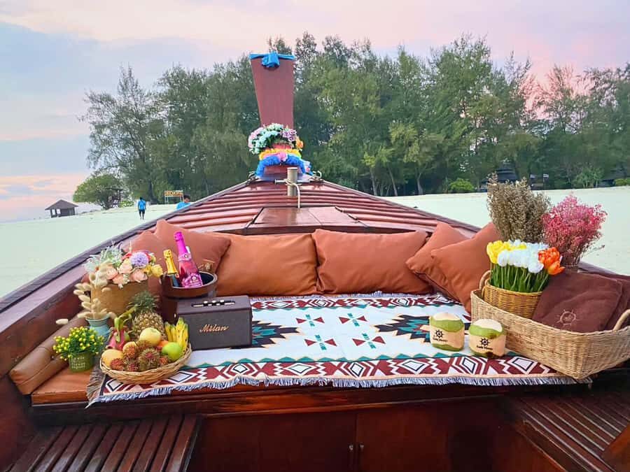 Krabi: Sunrise 4 island by Luxury vintage boat - A Deep Dive into the Sunrise 4 Islands Experience