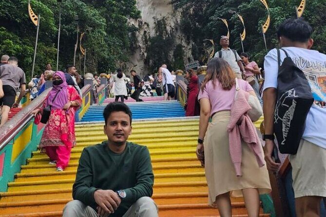 Kuala Lumpur & Batu Caves Private Car Transfer from Ipoh - The Batu Caves Stop: A Cultural Photo-Op