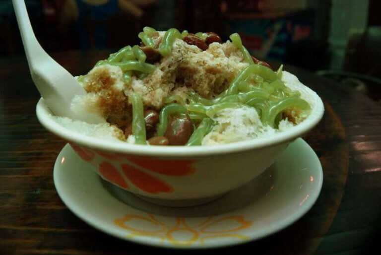 Kuala Lumpur: Evening Food Tour by Bike - The Sum Up