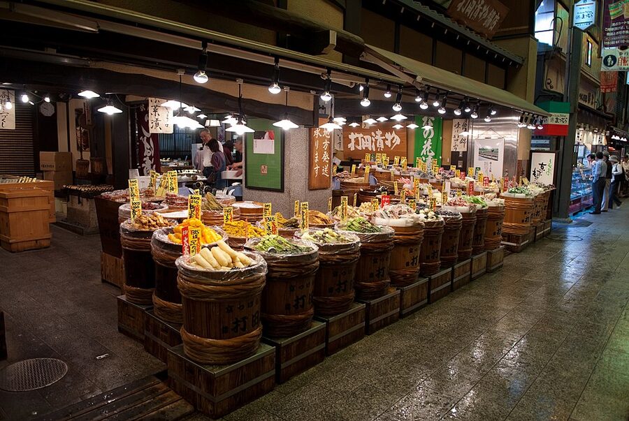 Tsukemono pickle shop in Nishiki market