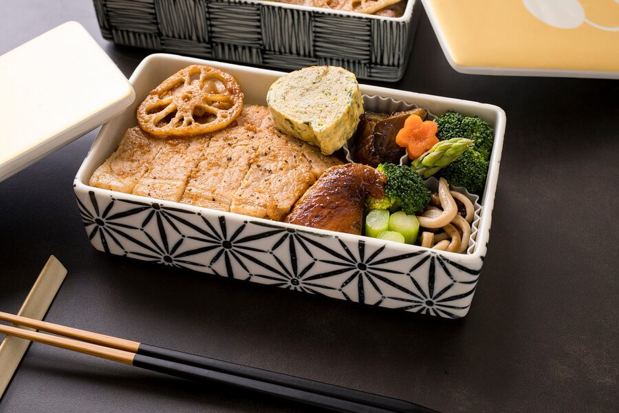 Traditional bento box with yakiniku