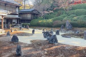 Kyoto Guided Walking Tour: Secret Zen Garden and Fushimi Inari - The Itinerary Breakdown