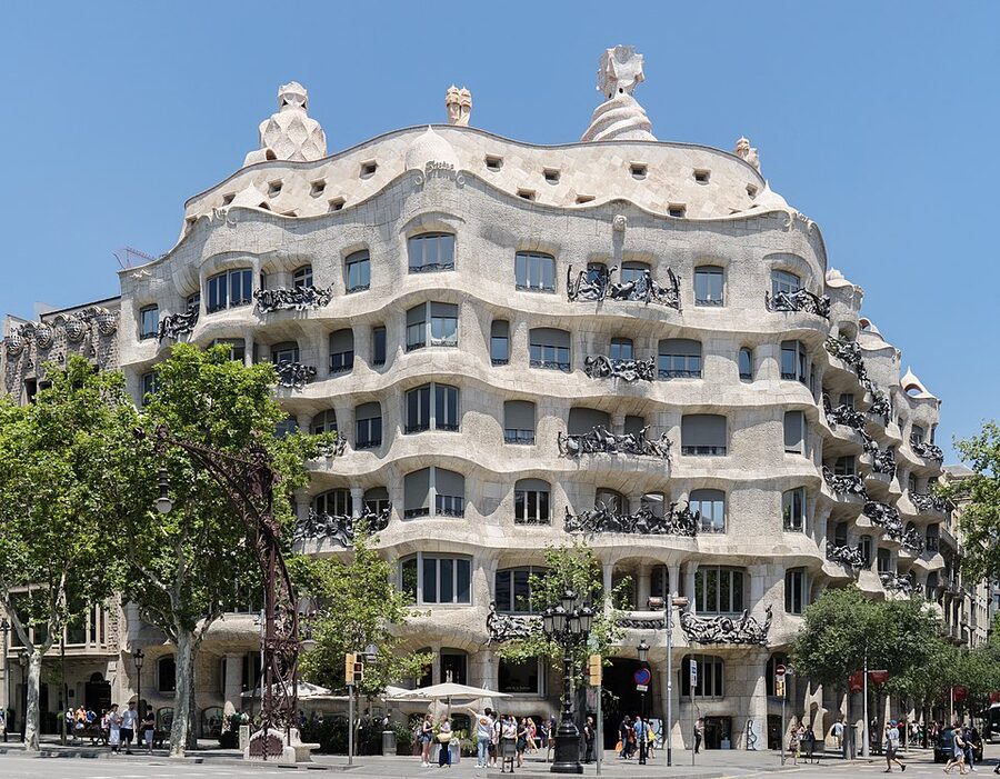 La Pedrera Casa Mila full general view from Passeig de Gracia