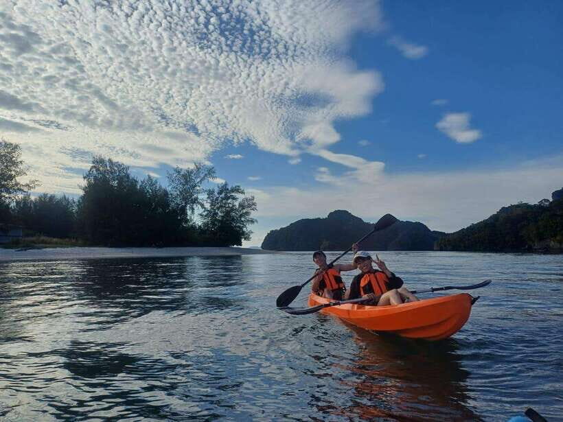 Langkawi: Sunset Kayaking Tour - What the Reviews Reveal