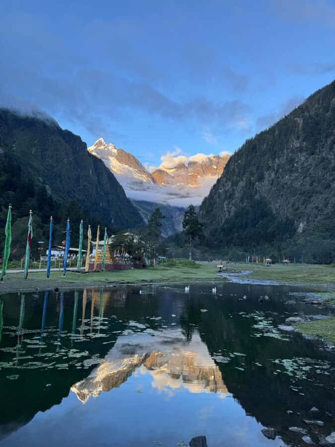 Lijiang: Yubeng + Tiger Leaping Gorge 6-Day Private Tour - Day 1: From Lijiang to Tiger Leaping Gorge