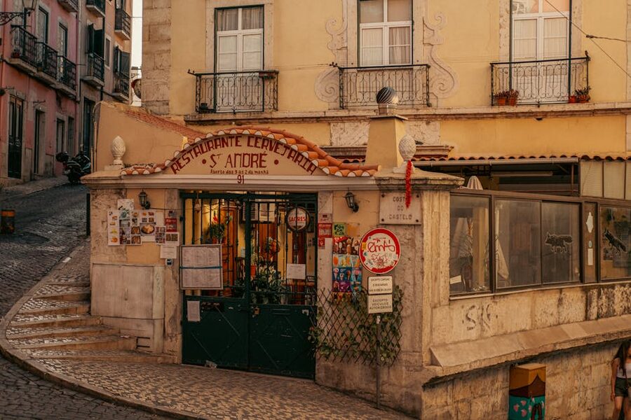 Lisbon corner restaurant in historic district
