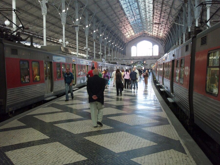 Rossio station interior Lisbon train to Sintra