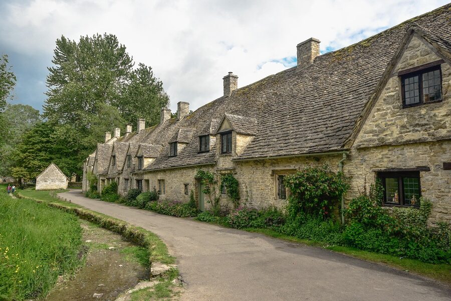 Bibury Arlington Row Rack Isle meadow