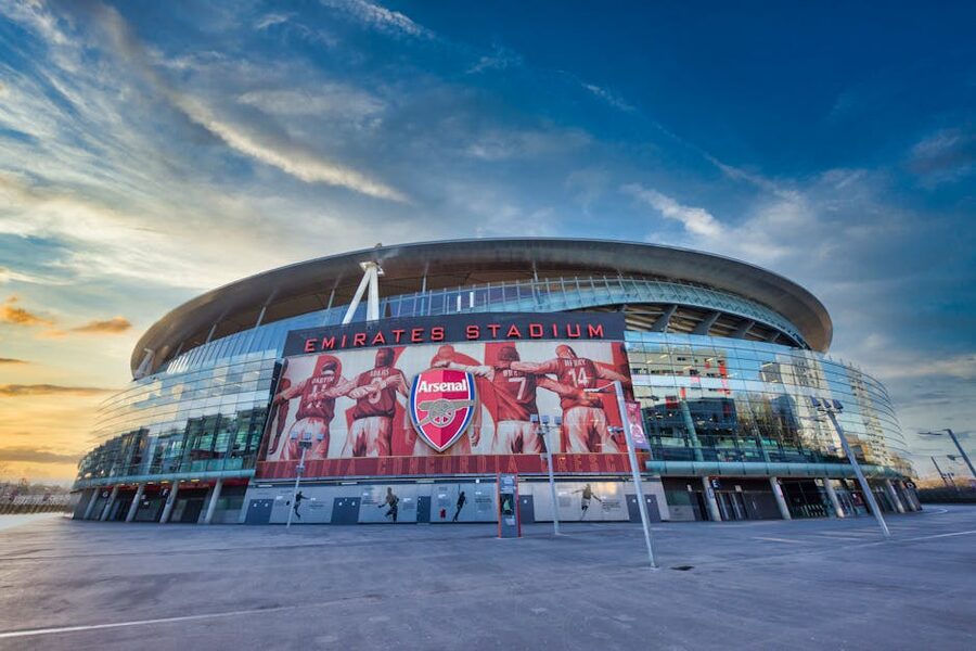 Emirates Stadium modern curved architecture exterior