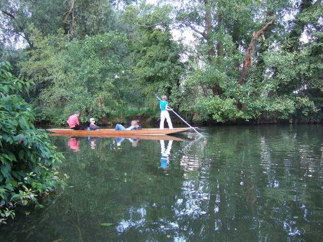 Punting on the Cherwell river Oxford