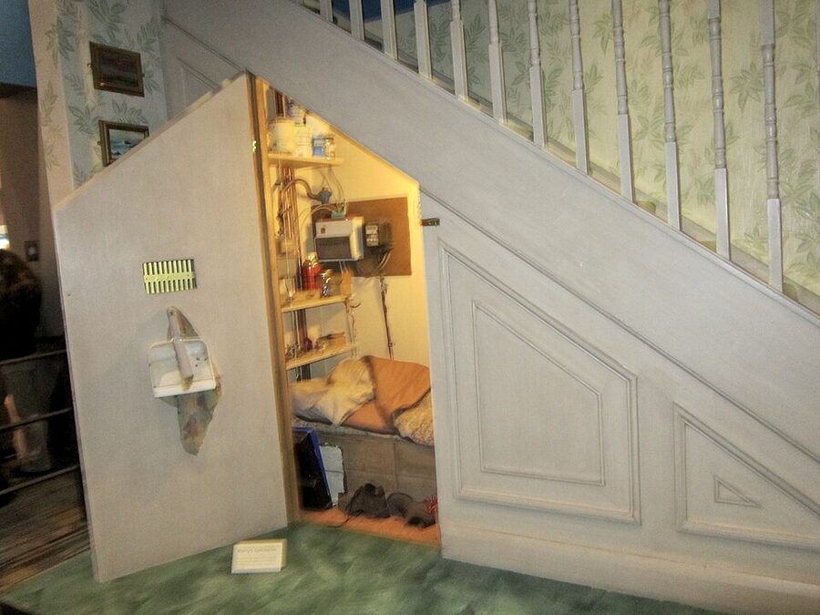 The cupboard under the stairs film set, Harry's bedroom at Privet Drive