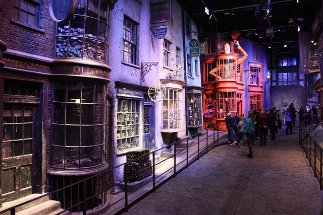 The cobblestone Diagon Alley film set path