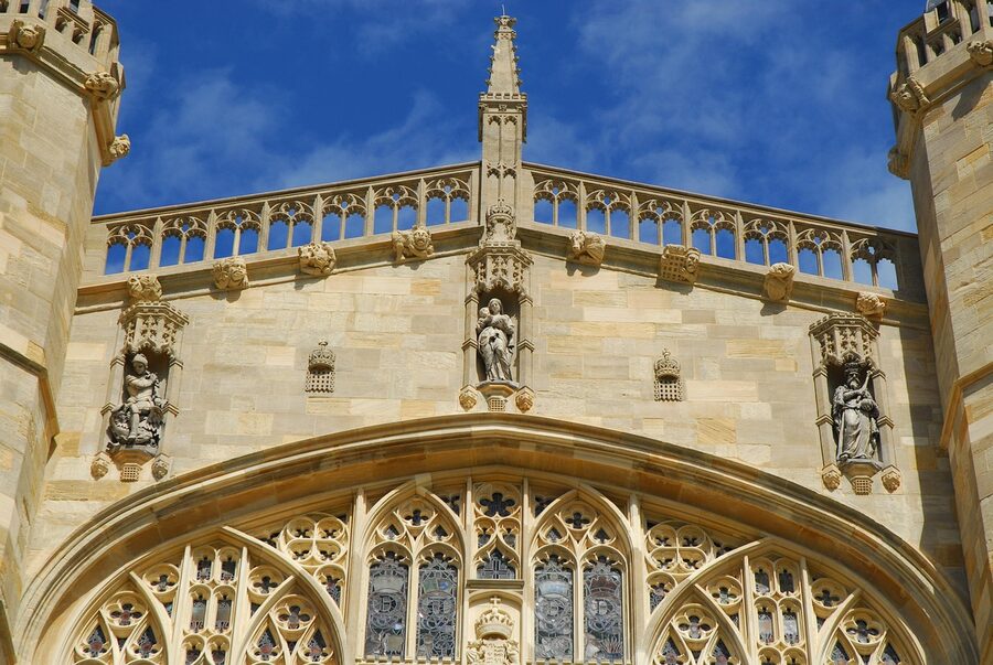 Windsor Castle lamp crown detail