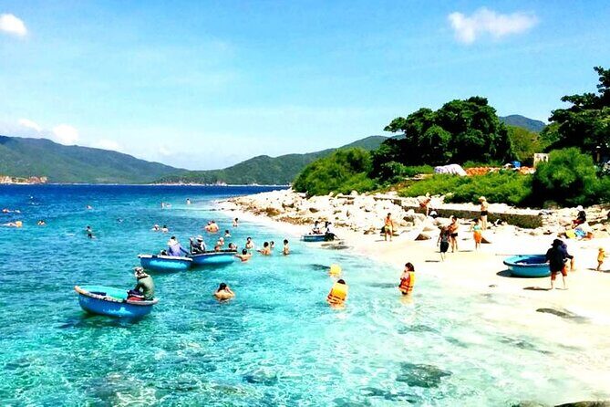 Luxury Nha Trang Islands Discovery - Exploring Nha Trang Bay: What Makes This Tour Special
