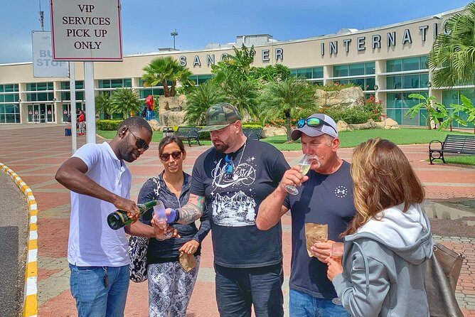 Luxury Transfer: Montego Bay Airport - Negril & Ocho Rios Resorts - Who is this transfer ideal for?  