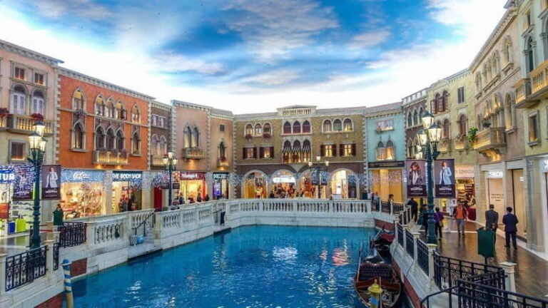 Macau: Venetian-Style Gondola Ride - Detailed Breakdown of the Ride