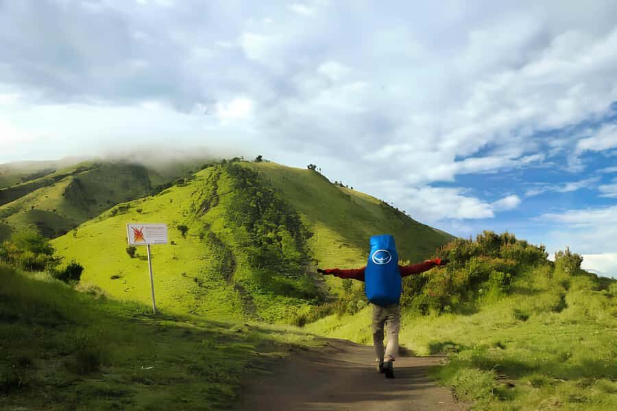 Magelang/Yogyakarta: Mount Merbabu Early Morning Hike - An Authentic Look at the Mount Merbabu Sunrise Hike
