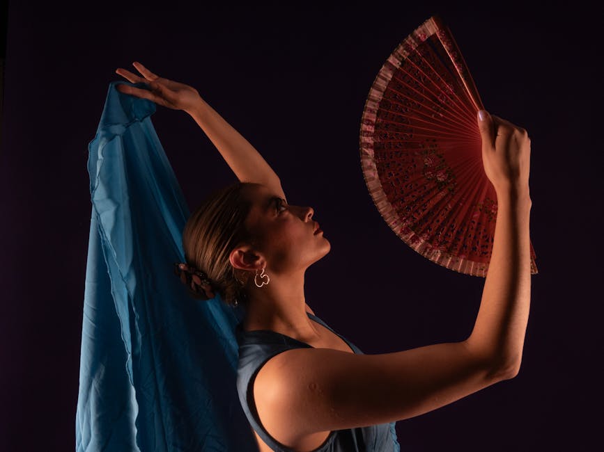 Flamenco dancer with fan in Malaga