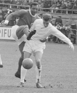 Mario Coluna of Benfica 1965