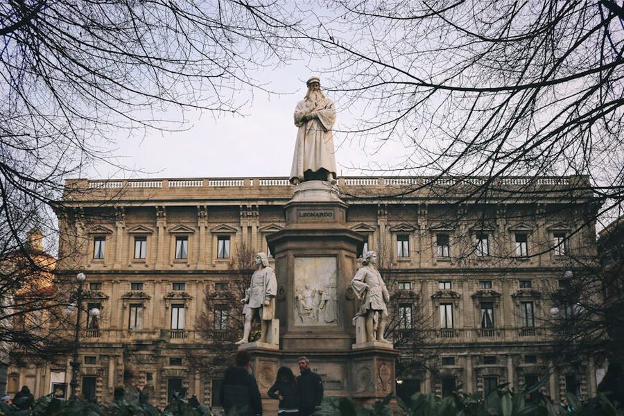 Monument to Leonardo da Vinci in Piazza della Scala Milan