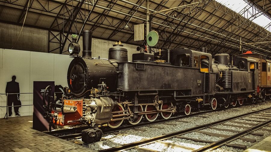 Steam locomotive railway exhibit Milan Da Vinci Museum transport hall