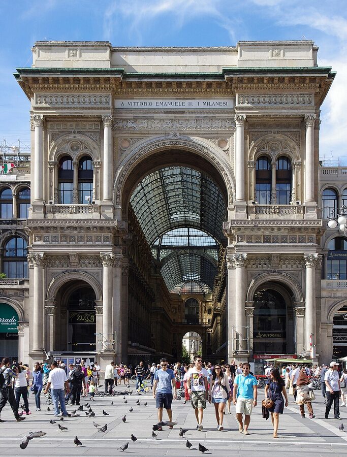 Galleria Vittorio Emanuele II triumphal arch in Milan