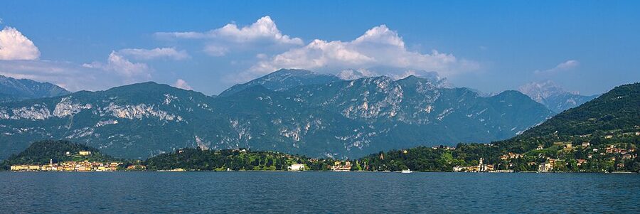 Bellagio panorama from a Lake Como ferry