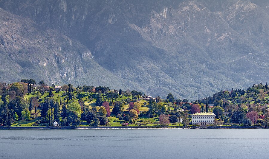 Villa Melzi gardens in Bellagio on Lake Como