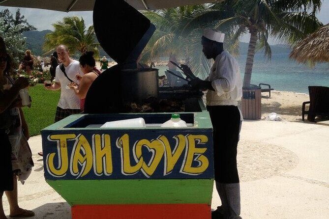 Montego Bay Highlights Tour with Shopping & Bamboo River Rafting - Bamboo River Rafting at Lethe